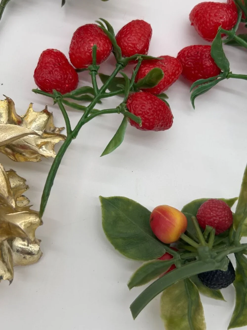 Vintage‎ Christmas Floral Pick Deer Santa Gnome Strawberry Fruit 11 Pc Lot